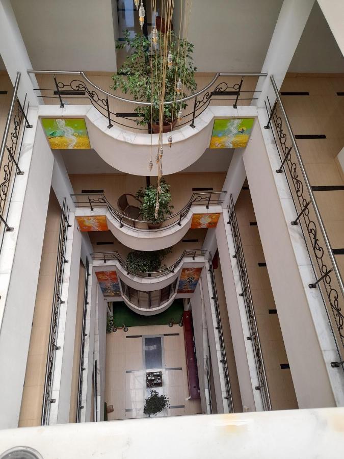 Rahnile Hotel บาเฮอร์ดาร์ ภายนอก รูปภาพ