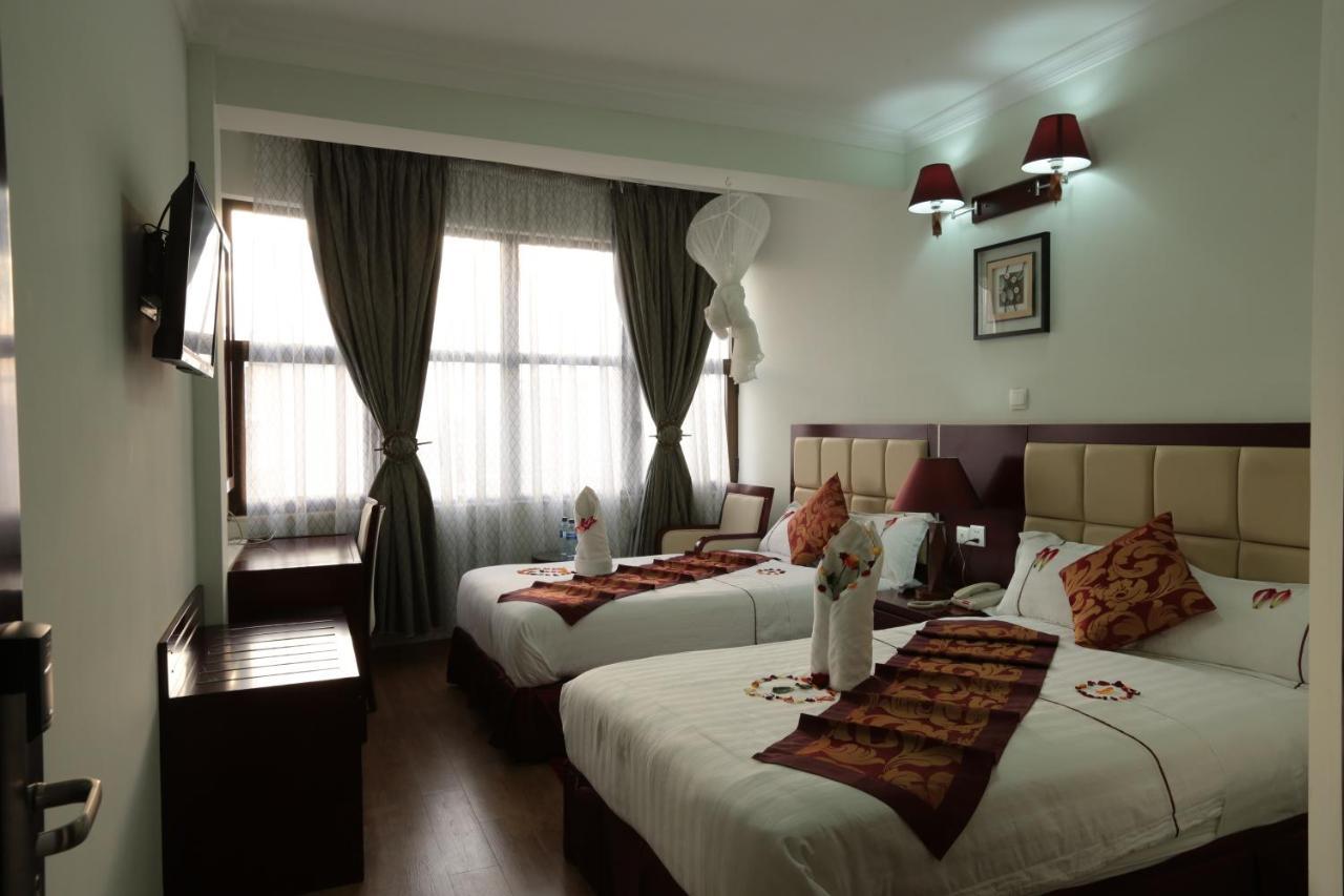 Rahnile Hotel บาเฮอร์ดาร์ ภายนอก รูปภาพ